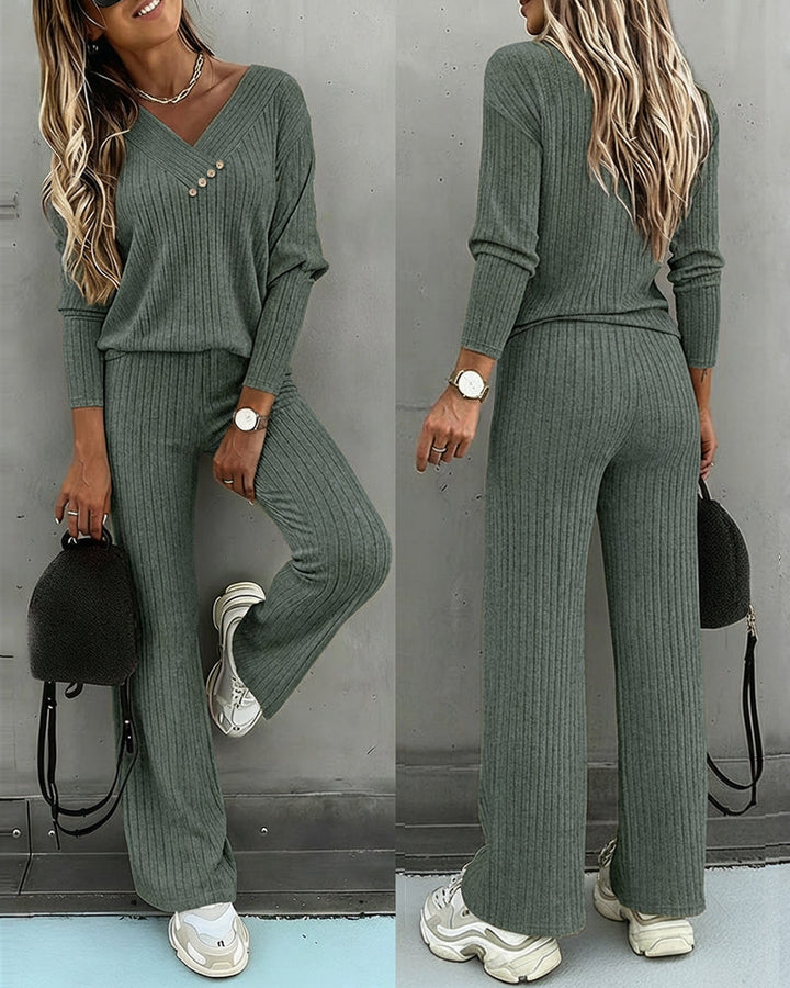 Frauen Rippstrick Lounge Set mit V-Ausschnitt Top und Hose