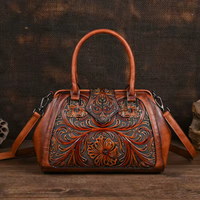 Florina - Gegravierte Lederhandtasche
