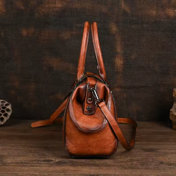 Florina - Gegravierte Lederhandtasche
