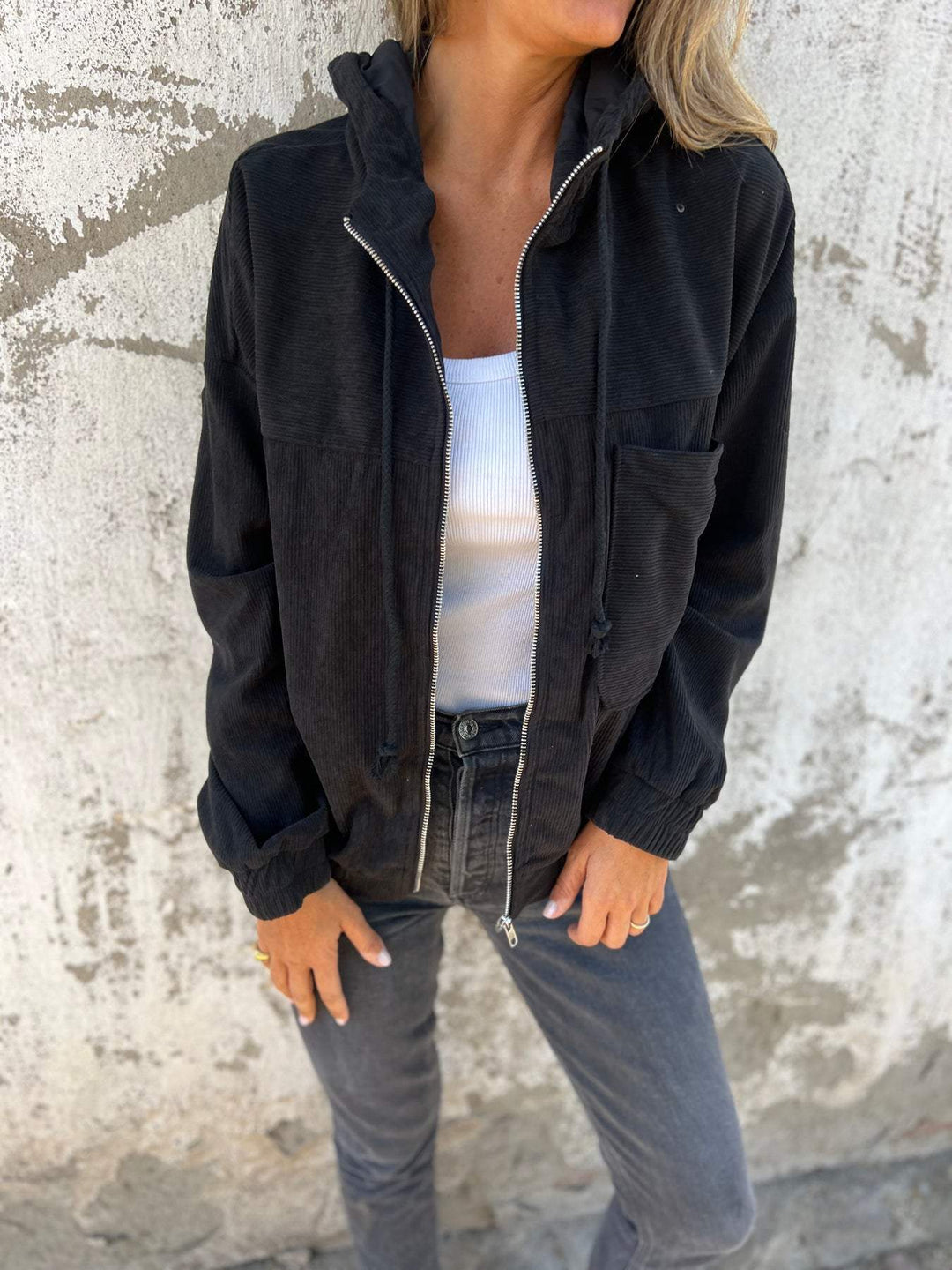 Audrey - Lässige Jacke mit Kapuze