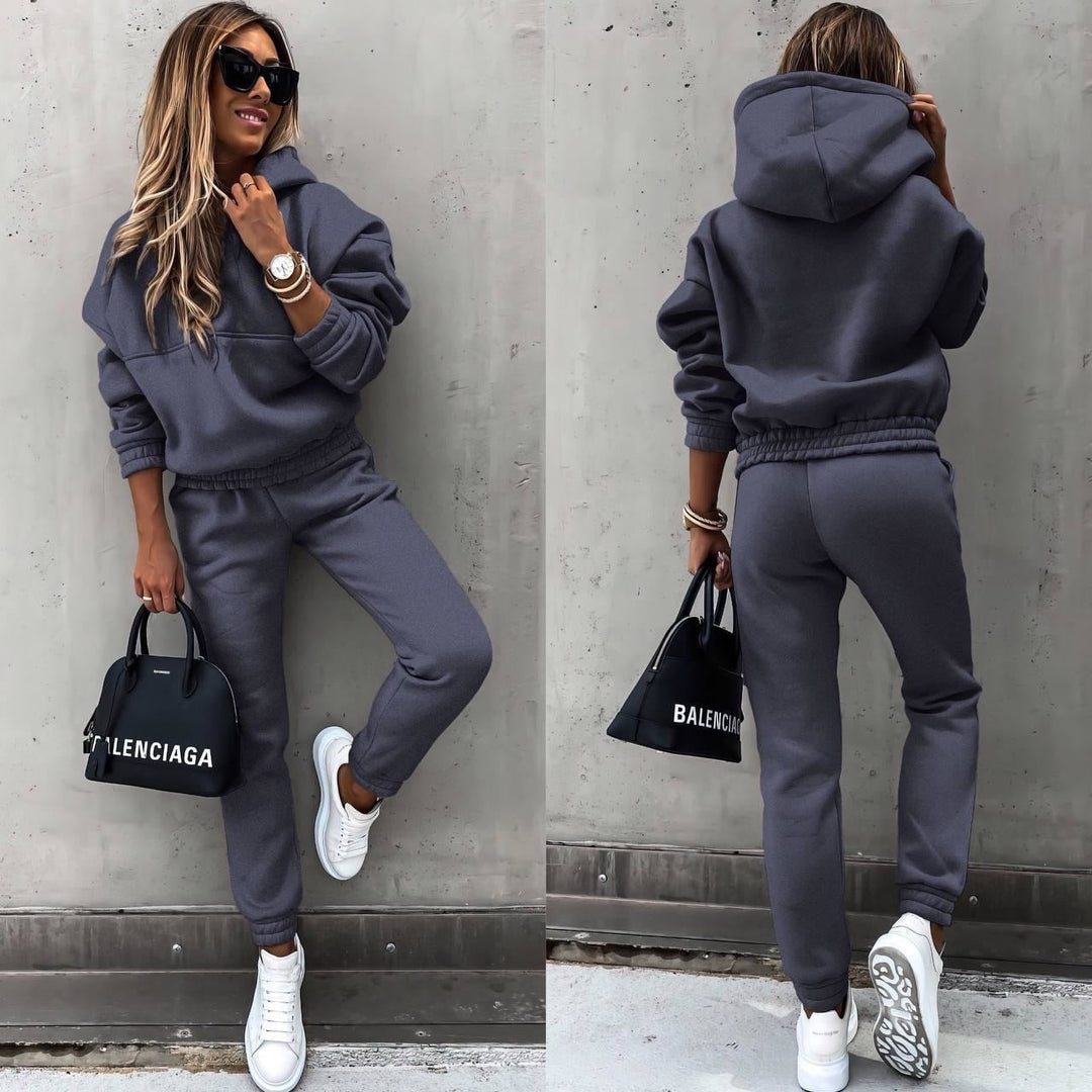 Modisches Damen Jogging-Set: Bequemer Komfort für einen modernen Freizeitstil
