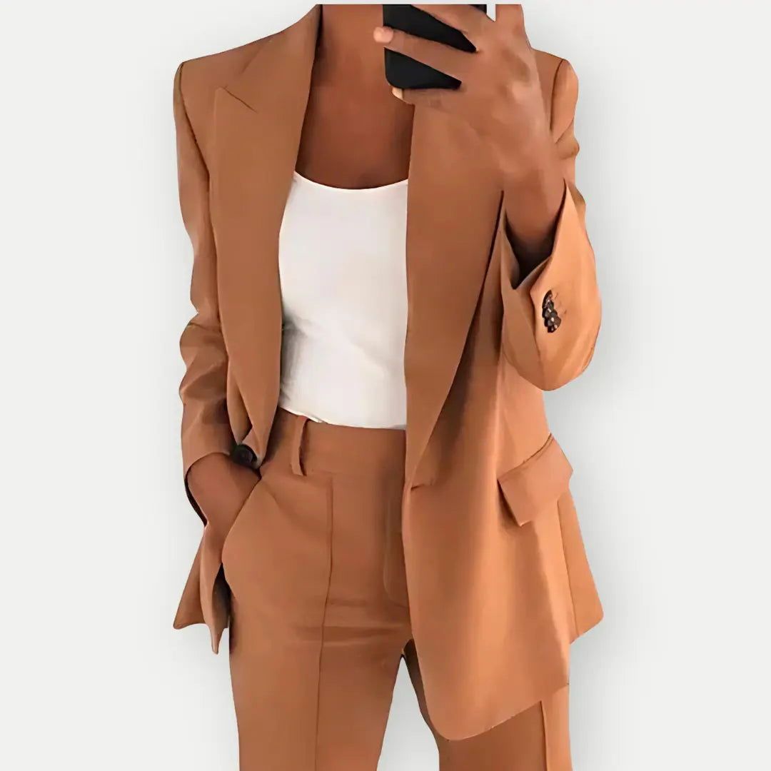 Elegantes tailliertes Blazer- und Hosen-Set