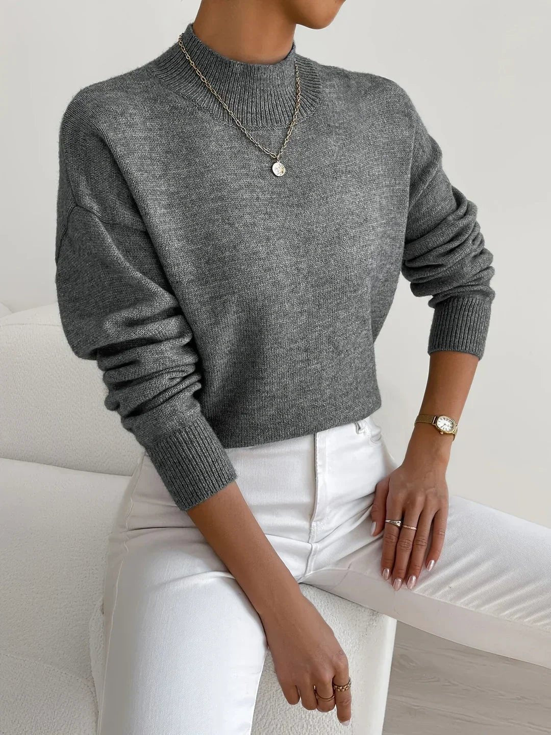 Nyomi | Bequemer und warmer Pullover mit Stehkragen