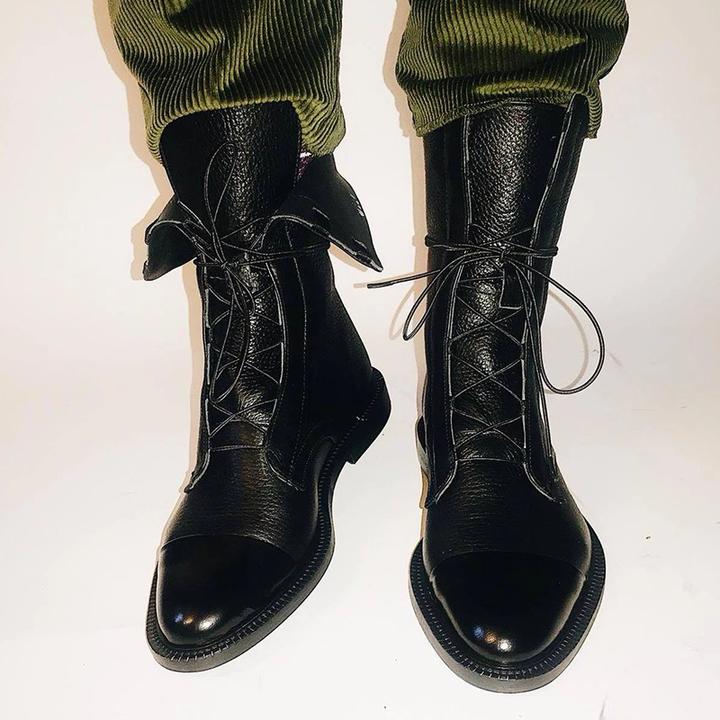 Joan - Klassische Stiefel