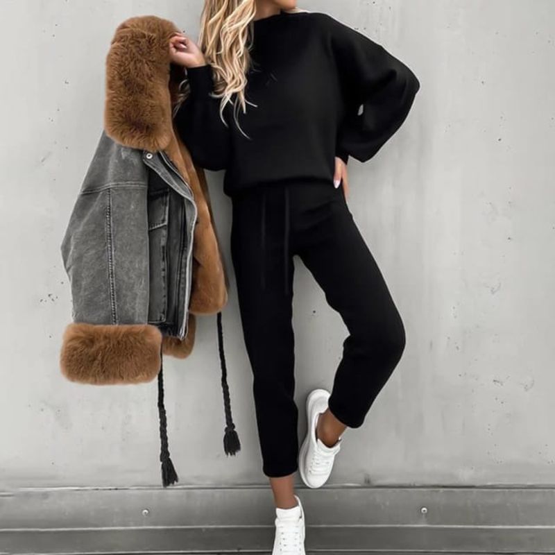 Bequemes Zweiteiliges Lounge-Set