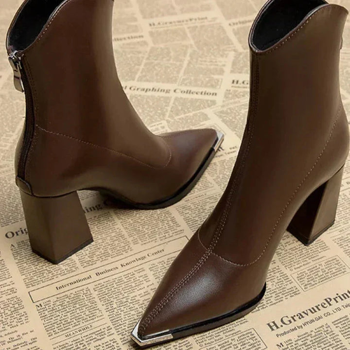 Michaela - Stiefel mit Chromspitze