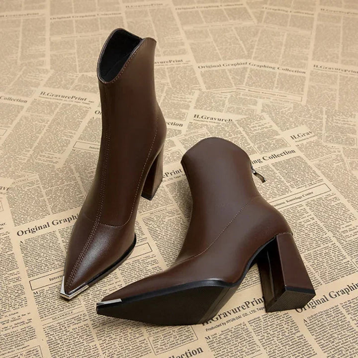 Michaela - Stiefel mit Chromspitze
