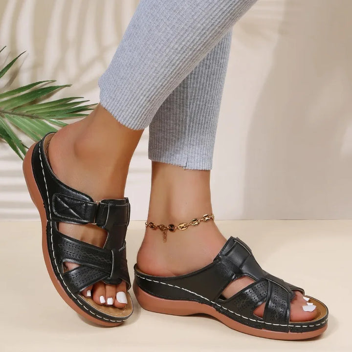 Gaia - Orthopädische Vintage-Keilsandalen