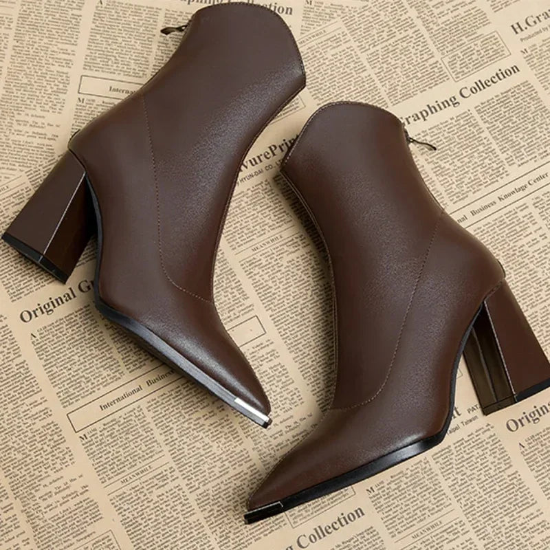 Michaela - Stiefel mit Chromspitze