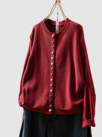 Almhild | Damen Rundhals Strickjacke mit Knöpfen