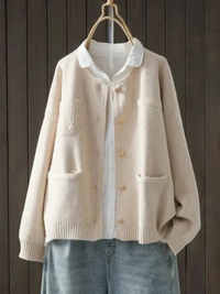 Borghild | Damen Strickjacke im Relaxed Fit mit Knopfdetails