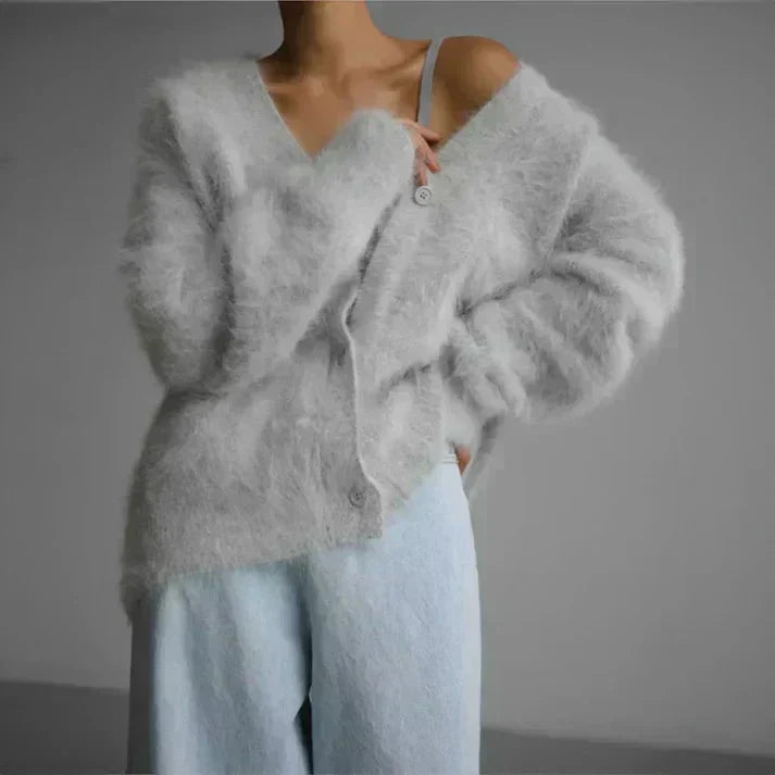 Edeltraud | Flauschige Oversize Strickjacke für Damen