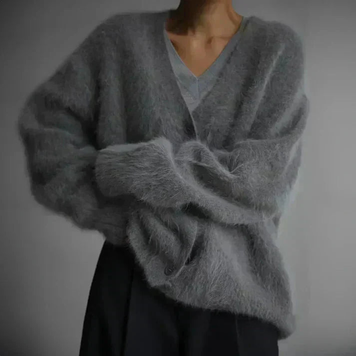 Edeltraud | Flauschige Oversize Strickjacke für Damen