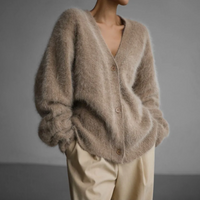 Franka | Damen V-Ausschnitt Oversized Strickjacke