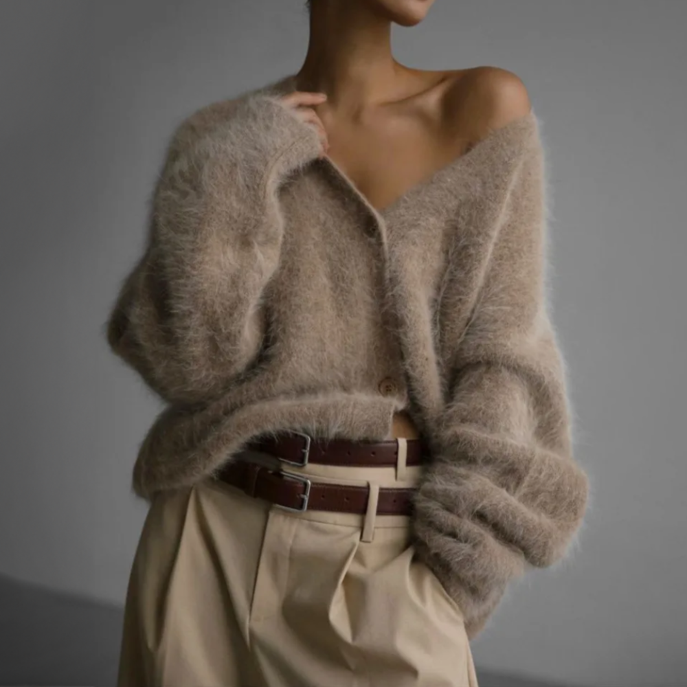 Franka | Damen V-Ausschnitt Oversized Strickjacke