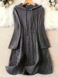 Helwina | Damen Grobstrick-Kleid mit Kapuze