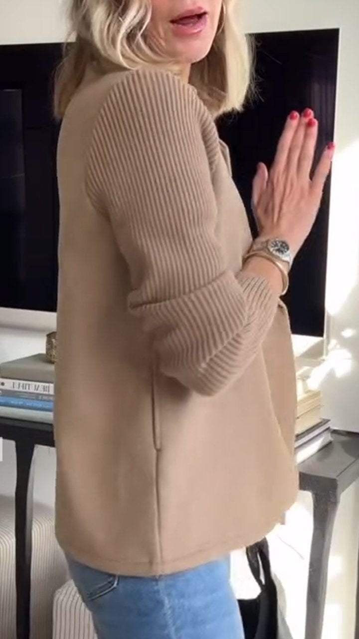 Olivia - Doppelreihiger Strickblazer