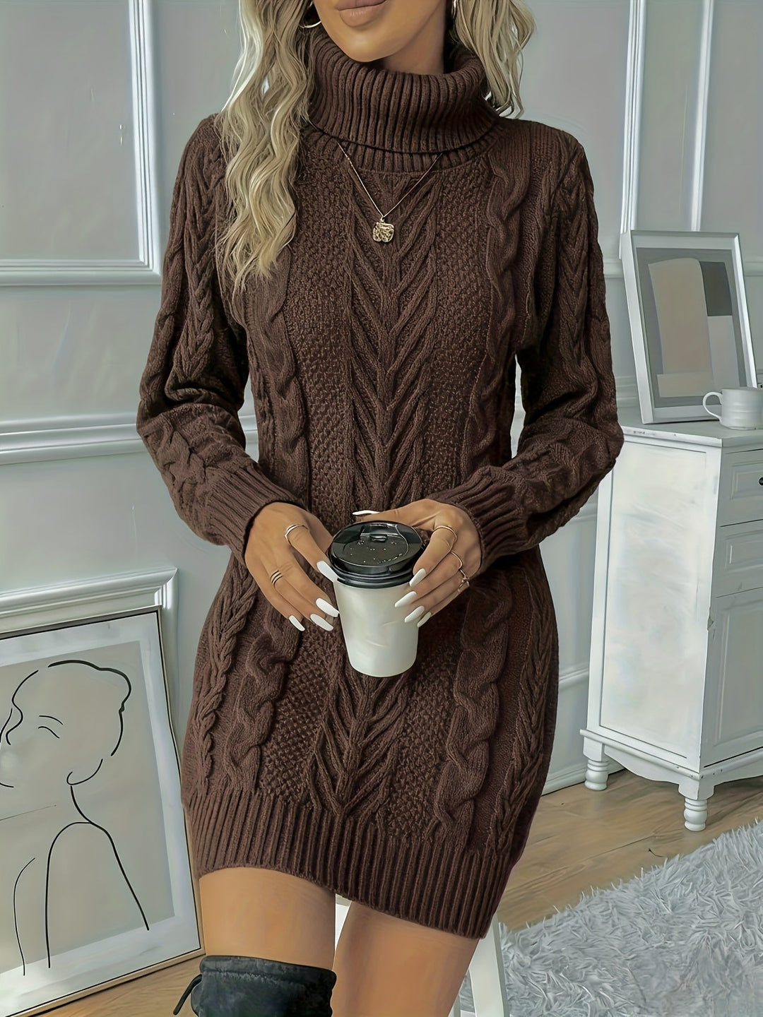 Leena | Damen Rollkragen-Strickkleid mit Zopfmuster