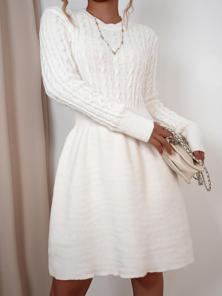 Frederike | Damen Mini Strickkleid mit Zopfmuster