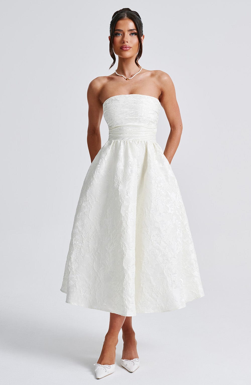 Tyche - Schulterfreies Jacquard-Midikleid