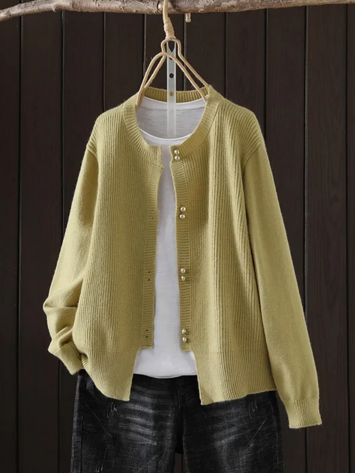 Solvara | Graue Damen Strickjacke mit Knöpfen