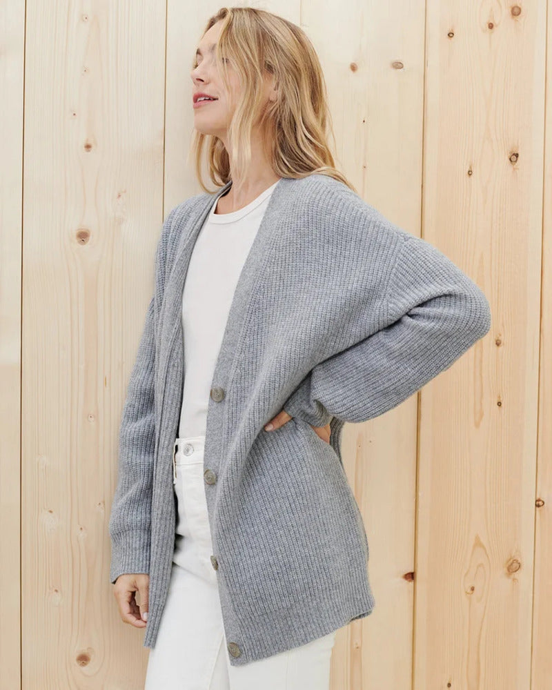 Solveig | Damen V-Ausschnitt Oversize Strickjacke