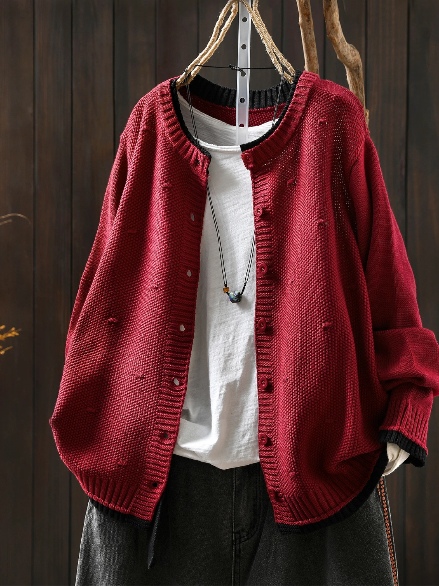 Svanheidra | Damen Oversized Strickjacke mit Knopfdetails