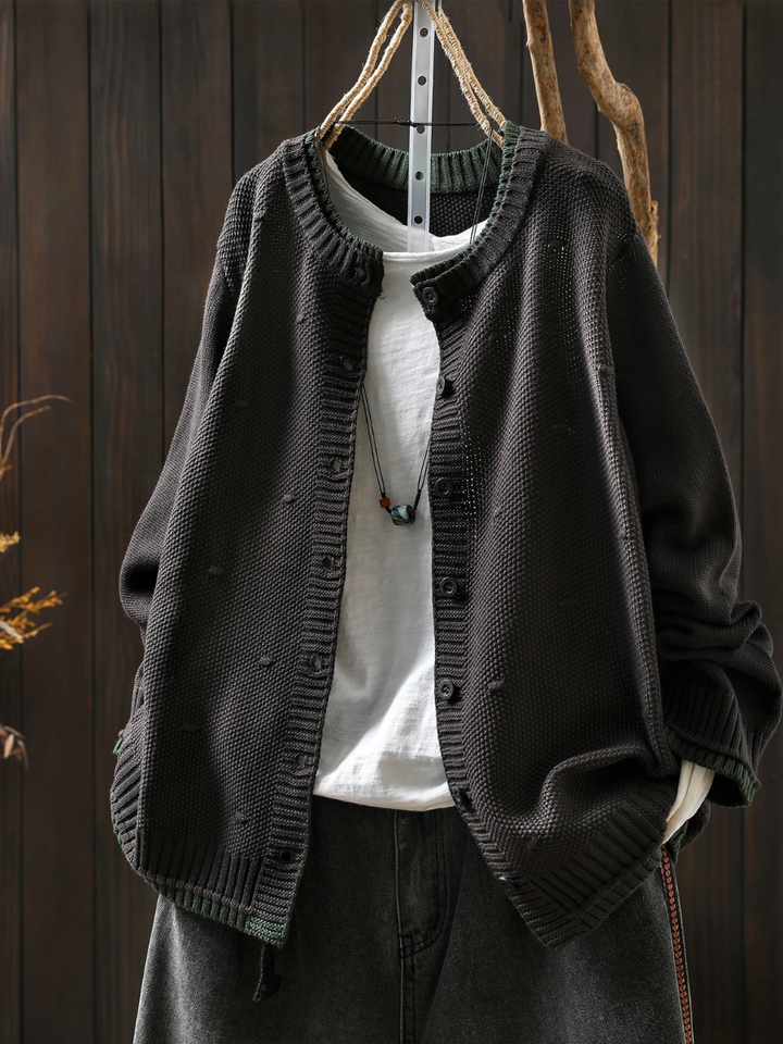 Svanheidra | Damen Oversized Strickjacke mit Knopfdetails
