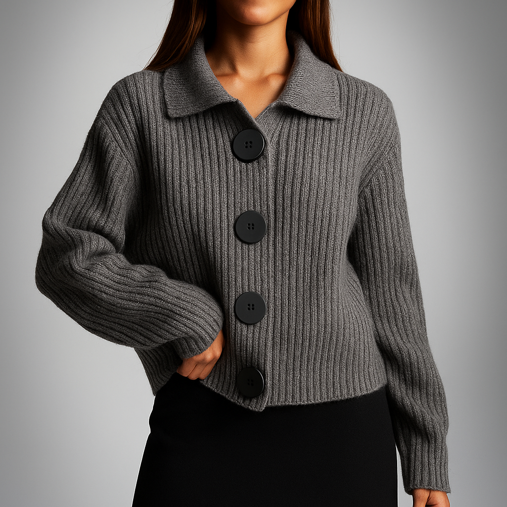 Thordena | Damen Oversized Strickjacke mit Knopfdetails