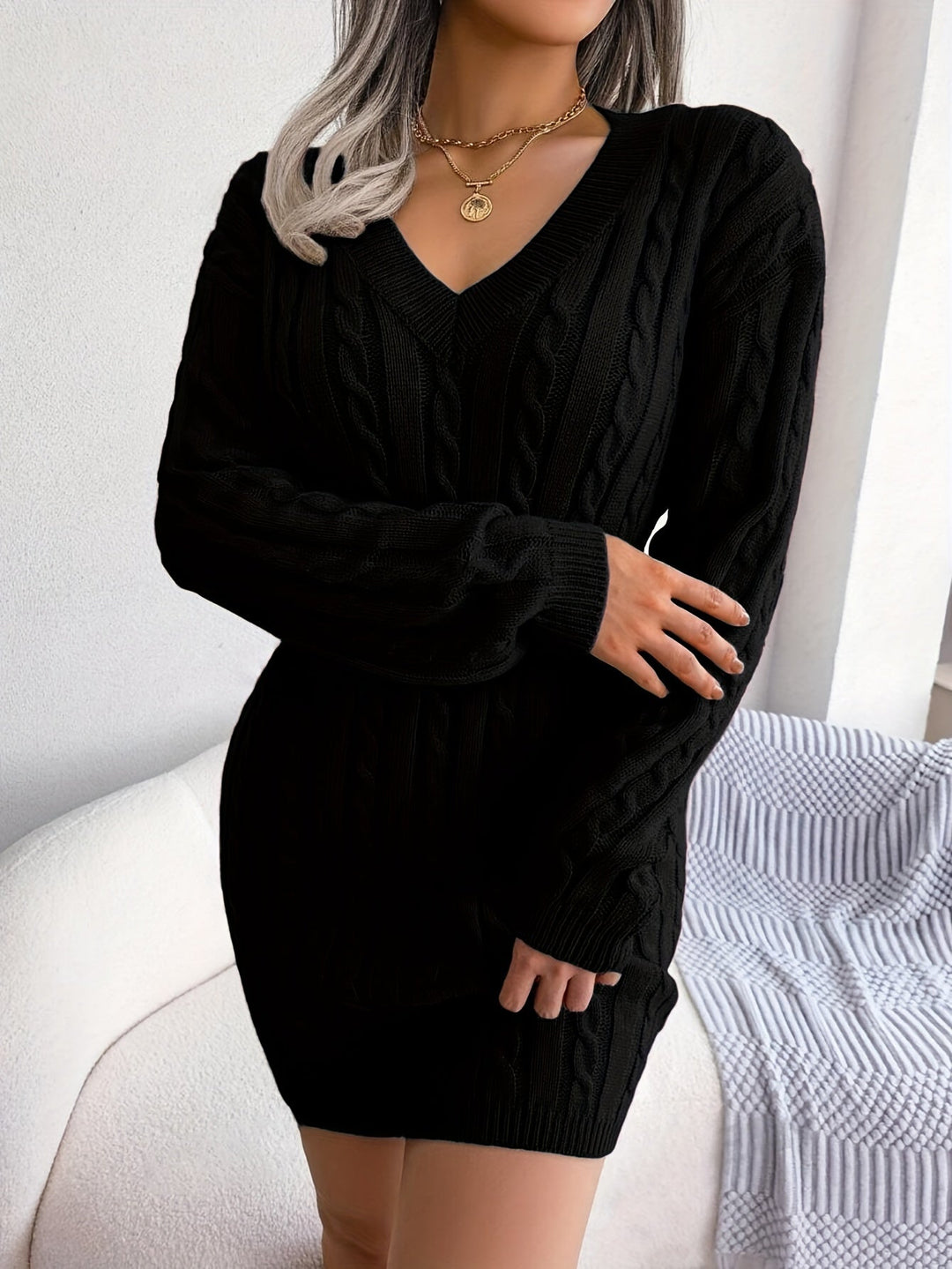 Veldra | Damen Peplum Strickkleid mit Zopfmuster