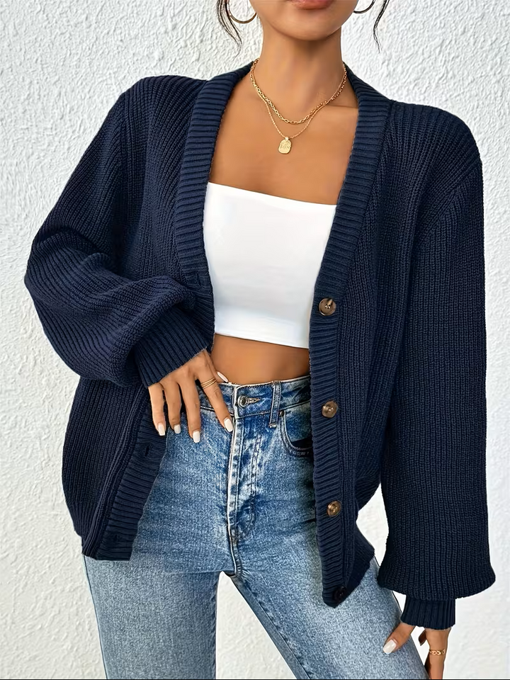 Wibela | Oversized Strickjacke für Damen mit Knopfdetails