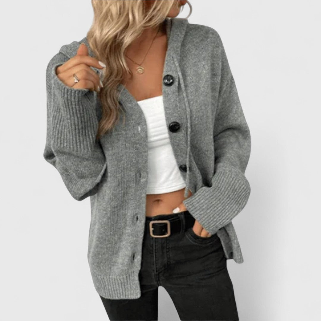 Wiltrud | Oversized Damen Strickjacke mit Knöpfen