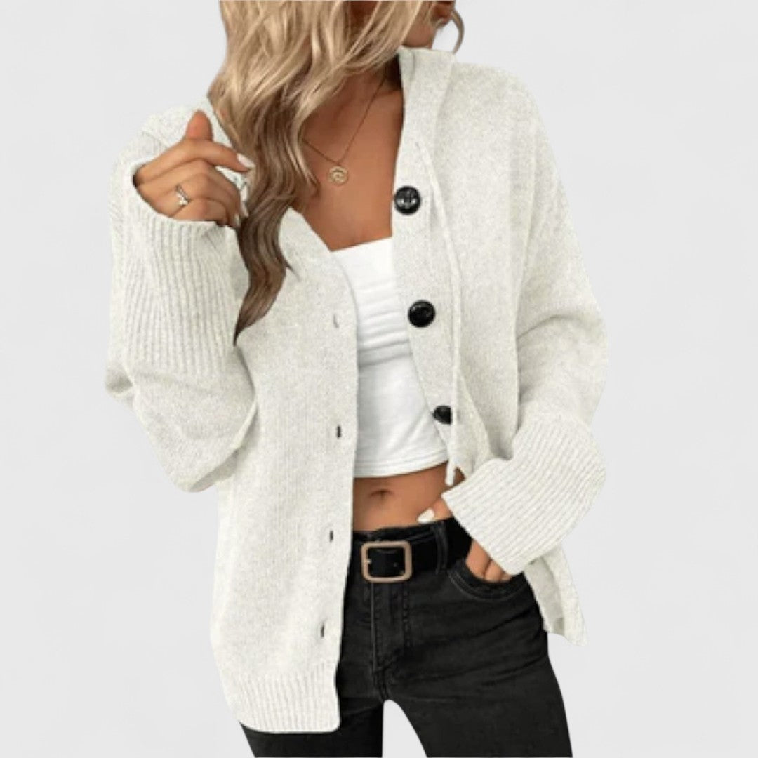Wiltrud | Oversized Damen Strickjacke mit Knöpfen