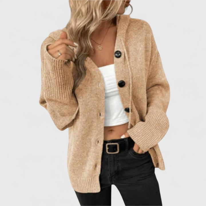 Wiltrud | Oversized Damen Strickjacke mit Knöpfen