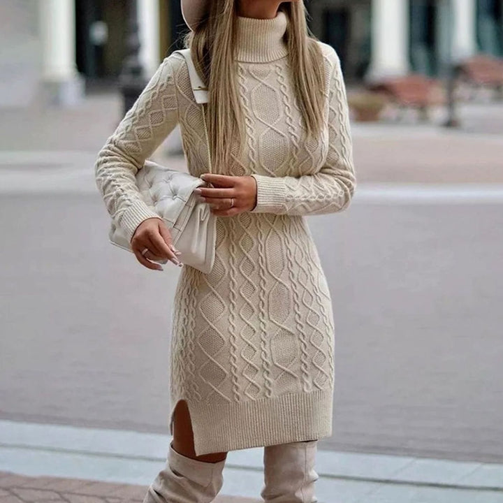 Wiltrud | Damen Strickkleid mit Rollkragen, Langarm und Zopfmuster